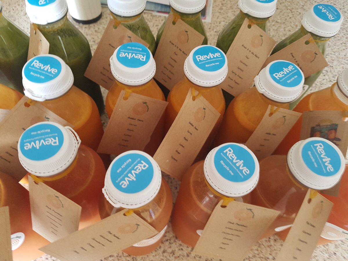 JuiceeBeets's tweet photo. Morning delivery! #juicecleanse #feelgood #drinkyourveggies #juiceebeets #goodnessonthego #HealthandWellbeing #feelenergised #nutrition https://t.co/szhzN4ydaX
