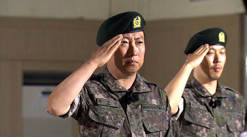 likemudo's tweet photo. [무한도전 이번 주 예고!📺] 
'진짜 사나이' 대망의 마지막 회!
* 방송 : 7월 22일(토) 오후 6시 20분
#무한도전 #무도 #진짜사나이 #InfiniteChallenge #mudo 
https://t.co/ViRn4FqqFm https://t.co/0WMbaTdXog