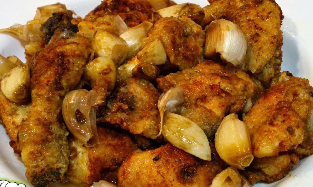 POLLO FRITO #LaToná 
Te va a encantar....🤤