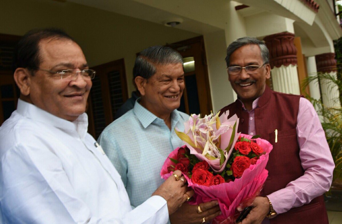 tsrawatbjp's tweet photo. Met Shri @harishrawatcmuk ji after i came to know of his accident, wish him best of health https://t.co/NnhDOUIvM3