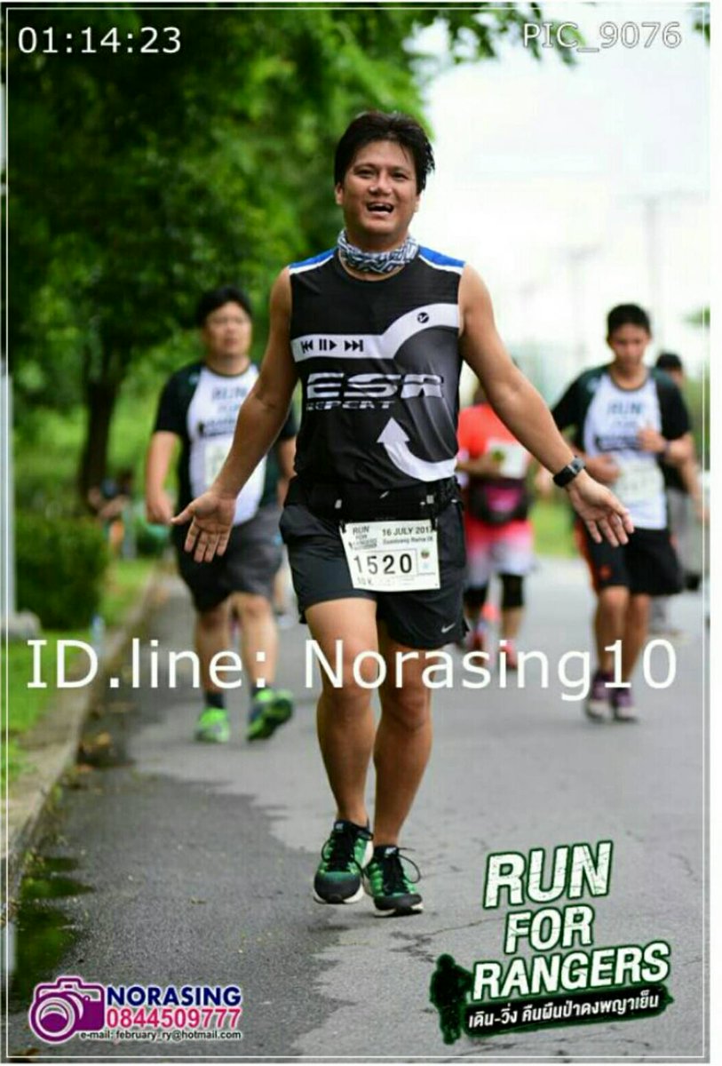 NinjaTooK's tweet photo. "หากท้องฟ้าจะโอบกอดภูเขา ขอเป็นตัวเราที่โอบกอดเธอ" 🏃‍♂️ ภาพจาก #Norasing #runforrangers2017 #วิ่งเพื่อผู้พิทักษ์ #ESRRepeat #tookkyrun https://t.co/rcrrZRJnaX
