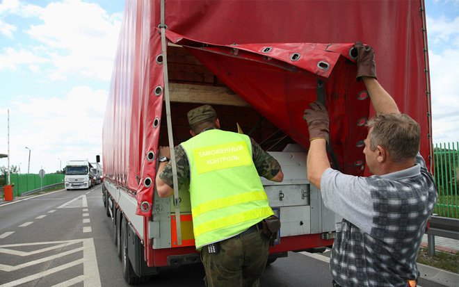 TLTNSULogistic's tweet photo. «Санкционка» засыпала #Россию почти в два р��за сильнее, чем в прошлом году

Подробнее: https://t.co/xdF0JshEgT https://t.co/g7NE3FfZlR
