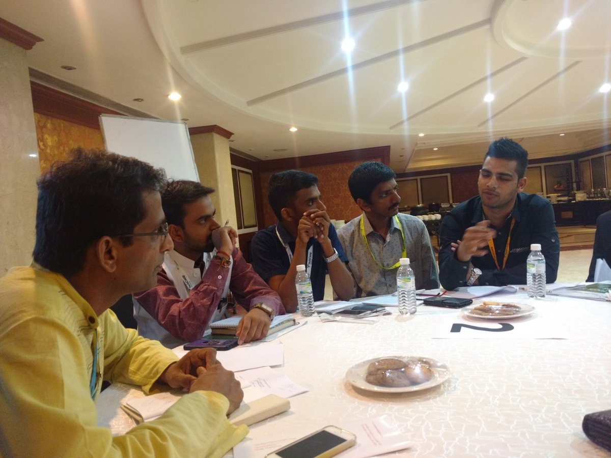 ddharaneetharan's tweet photo. Vijaya Raghava Chariar of Ekam on #Startups101
#TechCampChn @USAndChennai @StateDept @globalindiafund @SamhitaDotOrg https://t.co/nVsOEd8kYV