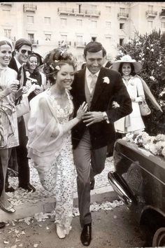   Happy Birthday Diana Rigg!!!!! 
