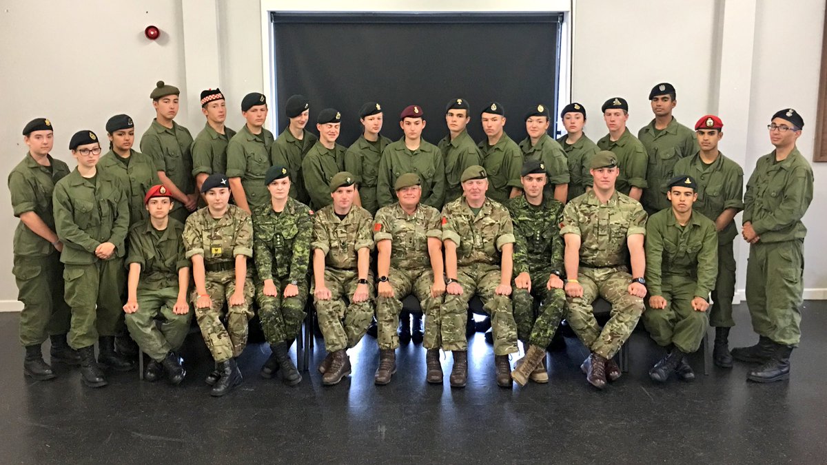 3 Platoon are ready for the military skills competition at Holcombe Moor today. Hoping it stops raining! ☔️