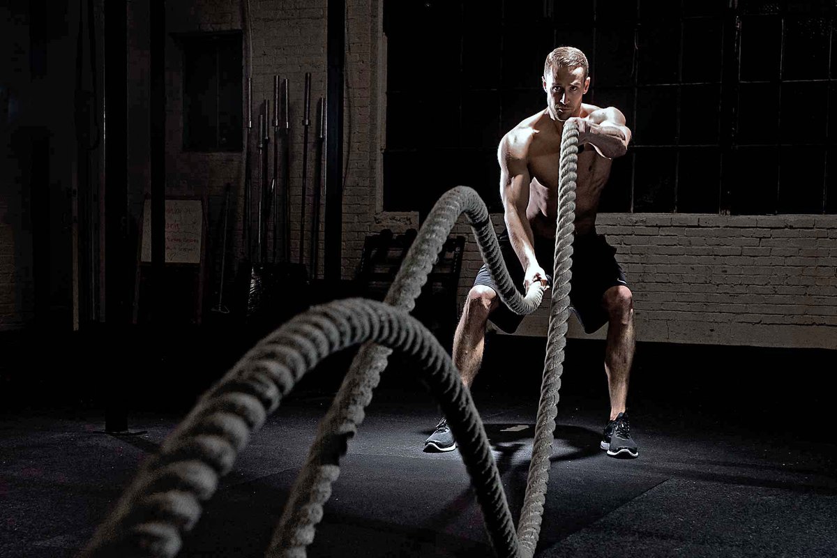 GunznPozez's tweet photo. Go at your own pace. You need a solid foundation of strength and flexibility to progress into more demanding workouts. #crossfittips https://t.co/t6O2Ox35II