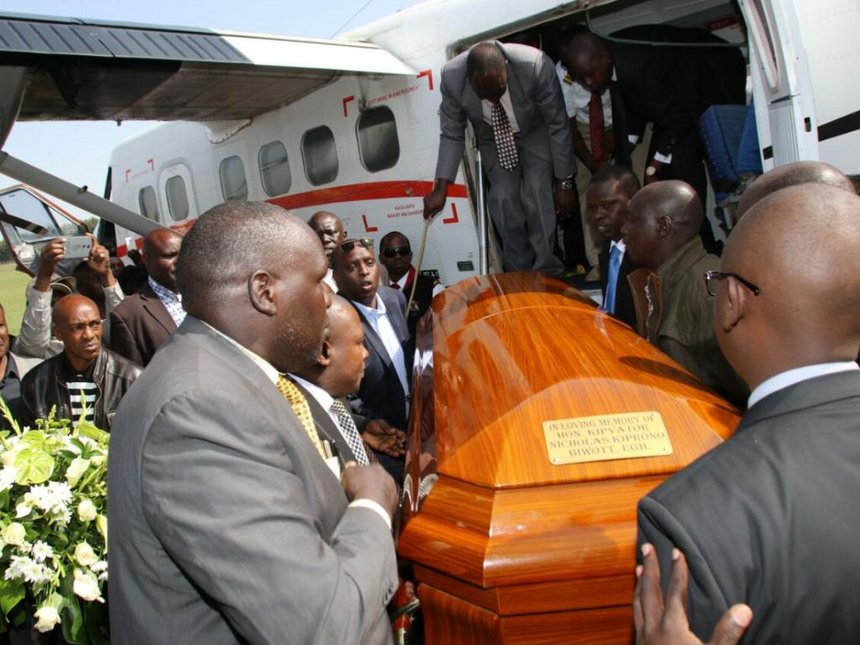 TheStarKenya's tweet photo. Biwott’s body flown to Eldoret then driven to Elgeyo Marakwet https://t.co/rNLu8TqrRF #RIPBiwott https://t.co/WB8GwbUNP6