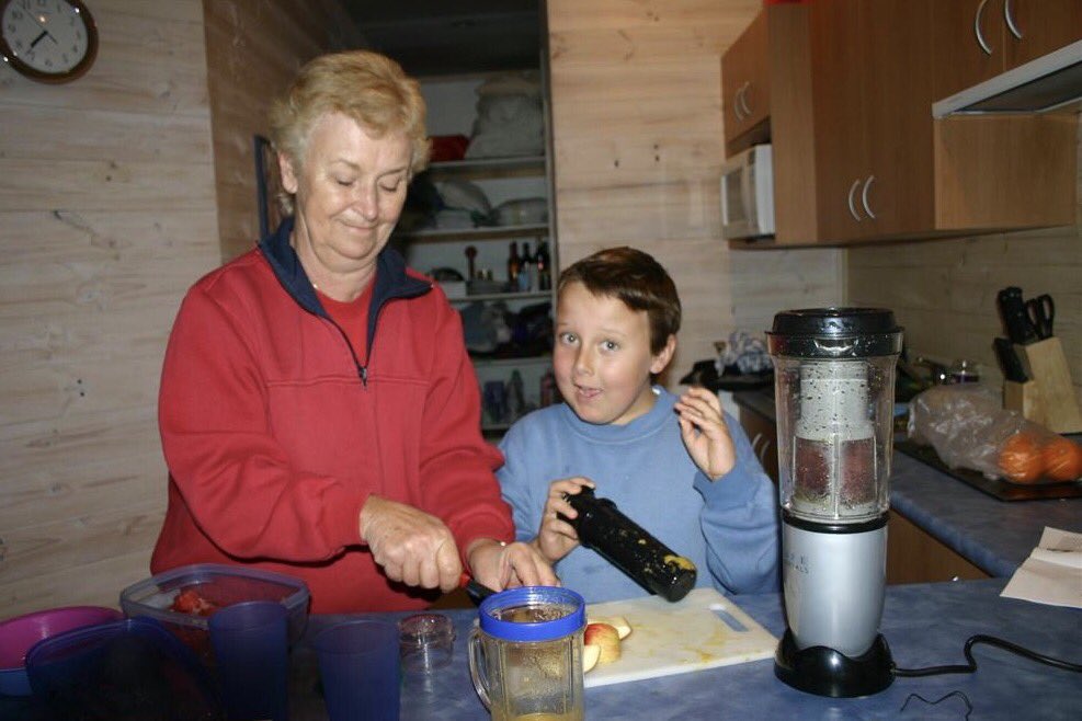 CallanSmithAU's tweet photo. Cooking classes since the beginning... @masterchefau #throwbackthursday #masterchefau #cooking #fun #grandma #showoff https://t.co/11Pv9oeyx9
