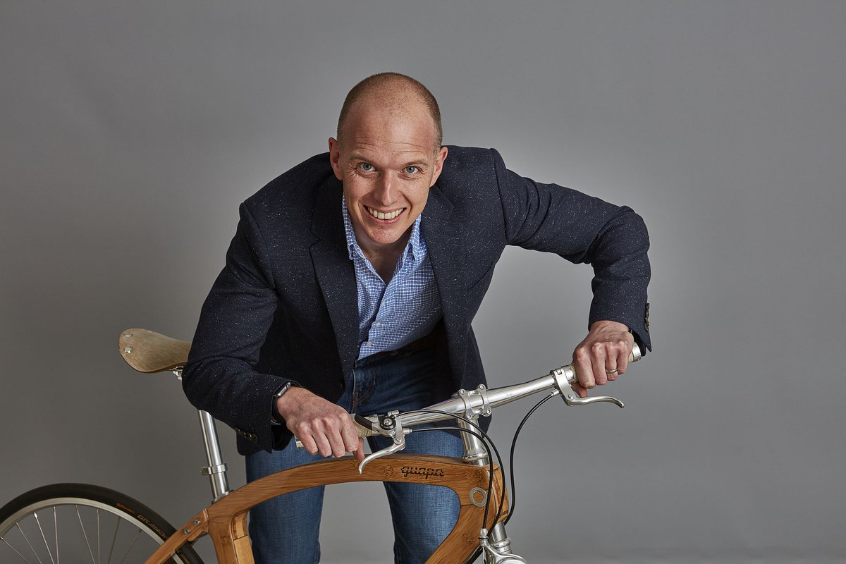 Way to go Simon! From @IoD_SouthWest Young Director of the Year to the IoD UK Finals. Fingers crossed for a win bit.ly/2vC4Ac4