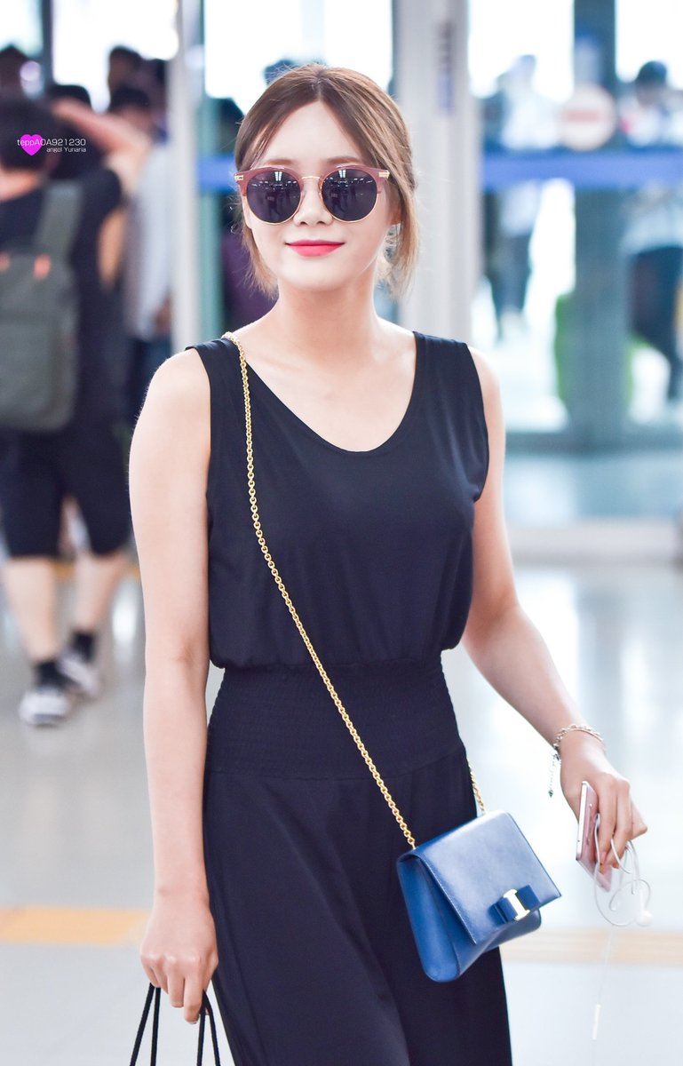 teppAOA921230's tweet photo. 170717 Incheon Airport
☺💓💓💓

#유나 #YUNA #AOA #에이오에이 @Official_AOA @AOA_FANCLUB https://t.co/0dpKhWMMFr