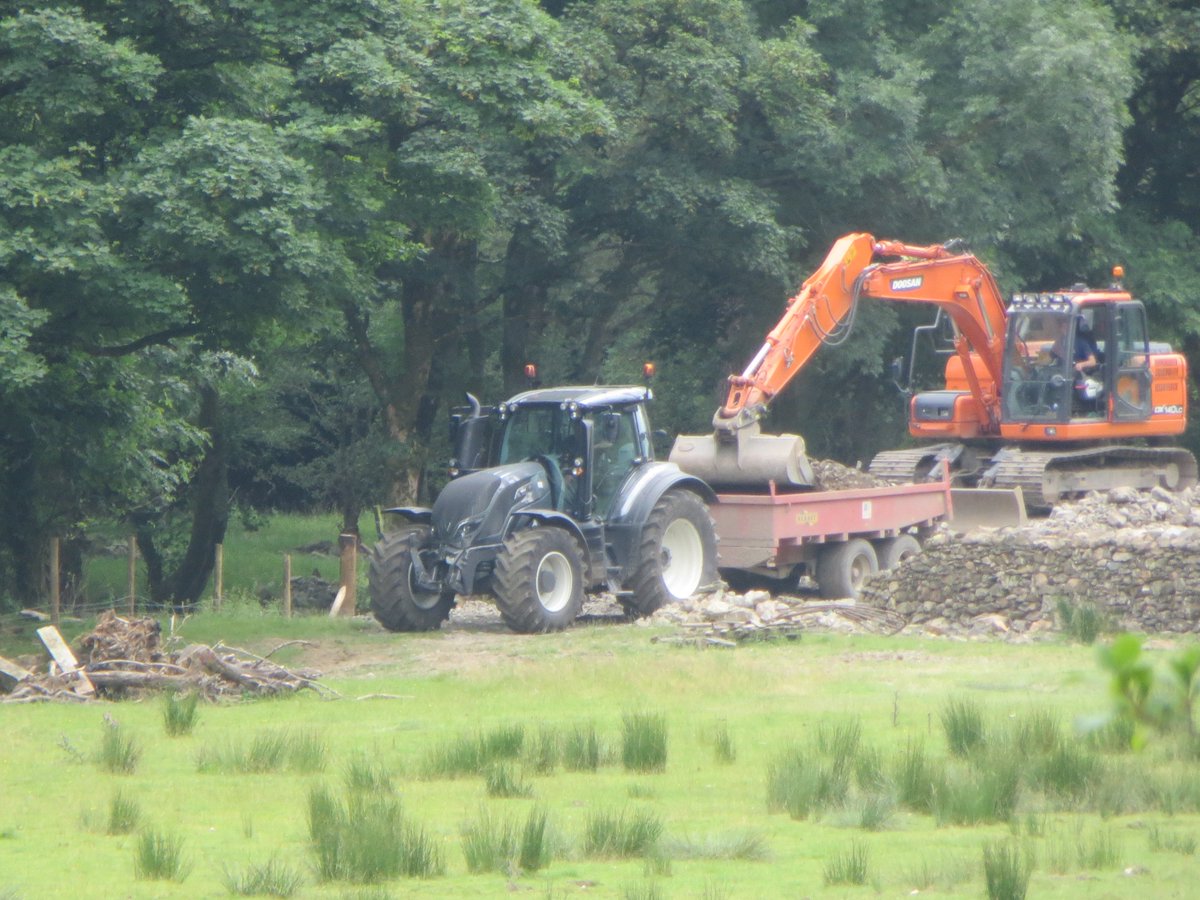 Low_Bridge_End's tweet photo. And still we clear the gravel......It really has been an endless, thankless task... but we are getting there. https://t.co/ERhYsLlzsq