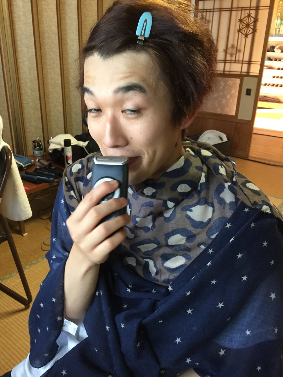 カンタ 水溜りボンド 男がひげそる画像かっこいいって聞いたんで撮ってもらったら違いました