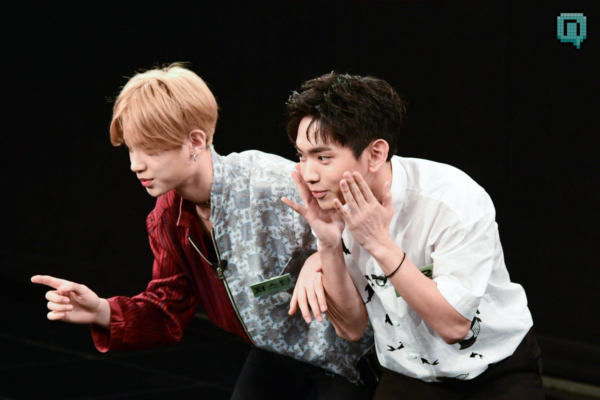 itsLIVEofficial's tweet photo. <아!님들 위에화새싹즈편> #님들의_초성게임 1편✨ 꽁냥꽁냥 설명 배틀!! 또 등장한 걸그룹 댄스??👀💃🏻지금 바로 님들 앱에서 확인하세요! #매주월목 #위에화새싹즈 #아님들 #NIMDLE
앱 다운 링크👉🏻https://t.co/QAz4yGgJNc https://t.co/Fo7iYcDfcK