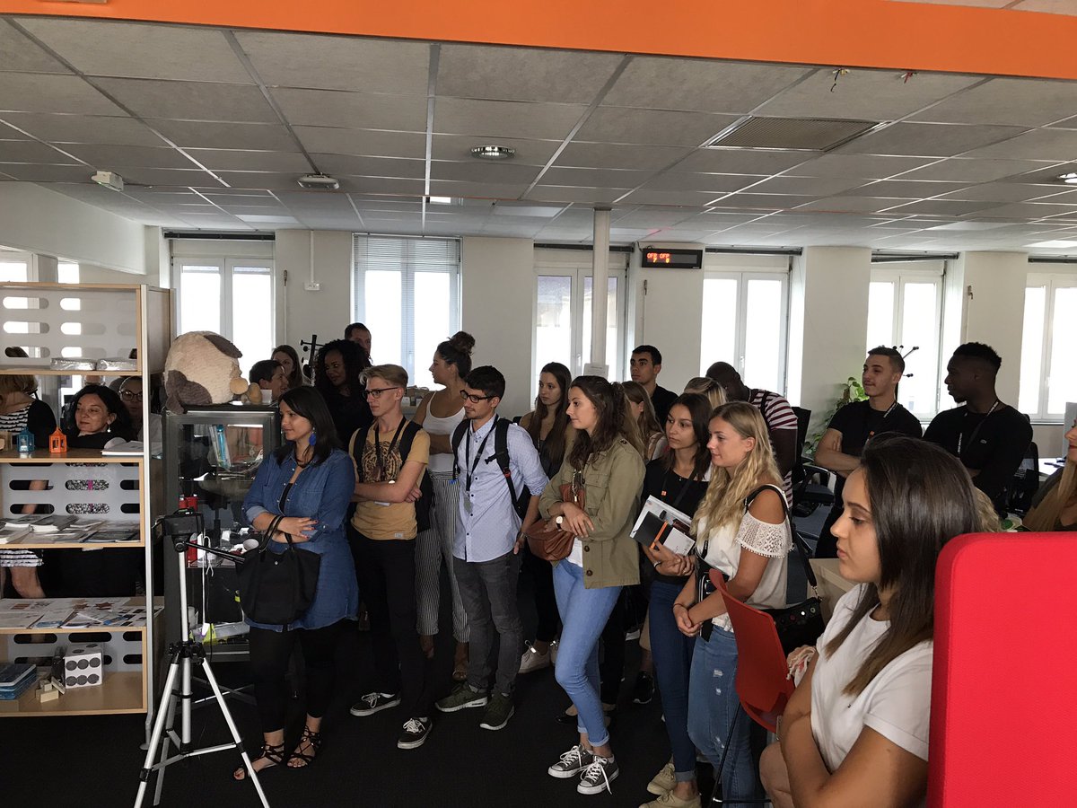 RamelStephanie's tweet photo. Bravo @Kevin_Auterioux pour ce #brief digital et bienvenue à nos apprenties et CDI
👏👏👏
@florence_mans https://t.co/A5b0CnOoO5
