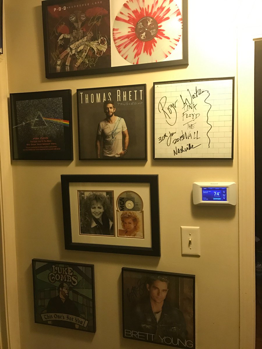 ZBeilfuss's tweet photo. @AdamCarsonAFI hey met ya yesterday in Nashville  and wish it had went better, just wanted to show ya my music hallway no ebayer here https://t.co/BiKkyPbZgt