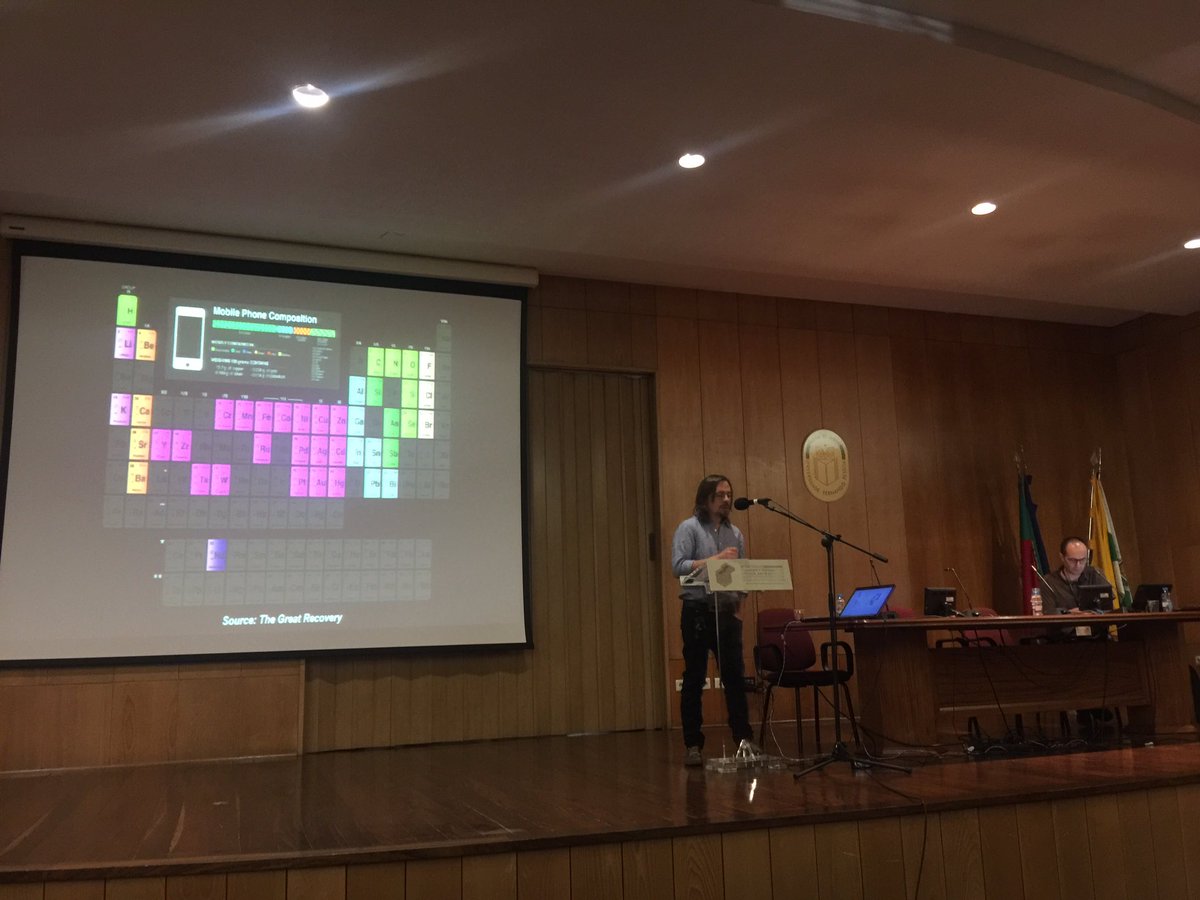 CiberiaProject's tweet photo. "I don't want to speak of language i eant to speak of the world" @sautiyawakulima at #ELO17 #ELO2017 https://t.co/gWOR1GtpL5