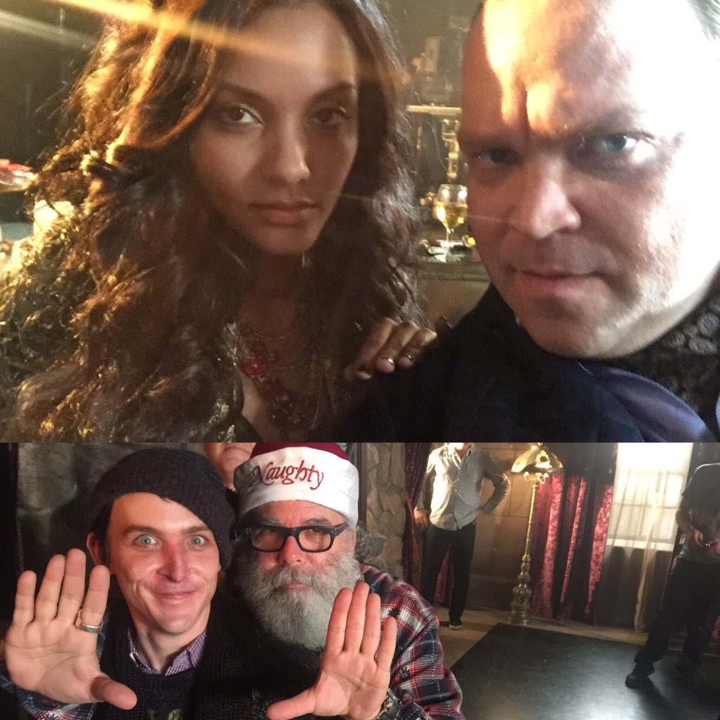 callsignclaire's tweet photo. #DailyDrew #Butchsupporter #Gotham behind the scenes with Jessica, Robin & Crescenzo. https://t.co/WREXSY2zfd