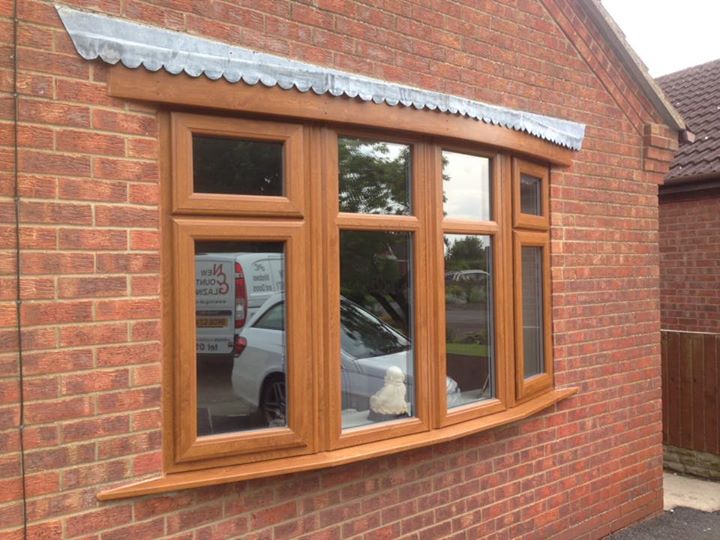 NewCountyG's tweet photo. Beautiful golden oak windows and doors it has made a huge transformation on the property https://t.co/yQihQ8ZS7G