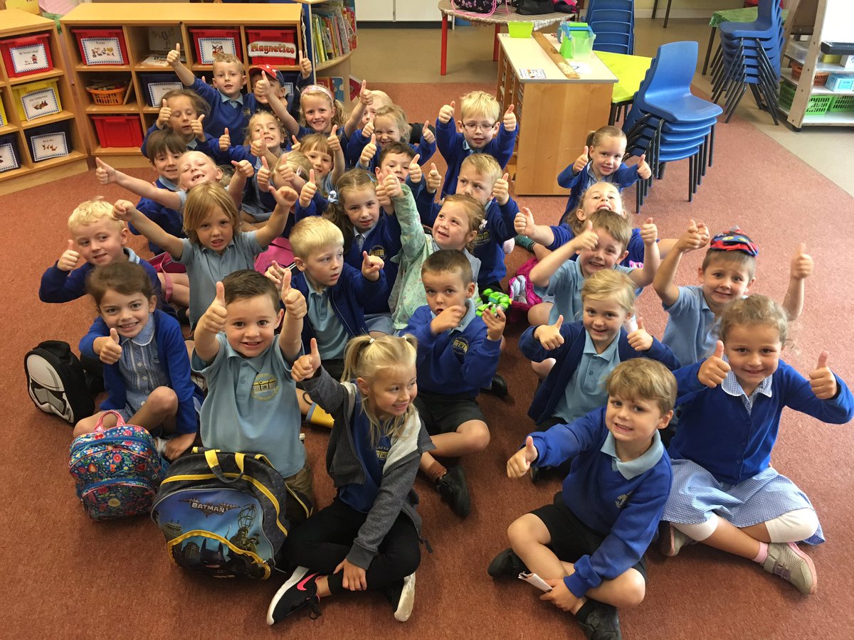 DolauSchool's tweet photo. Reception are ready for their trip to Cefn Mably Farm! #foundationphasefun #endofterm https://t.co/dhWgdcS2kn