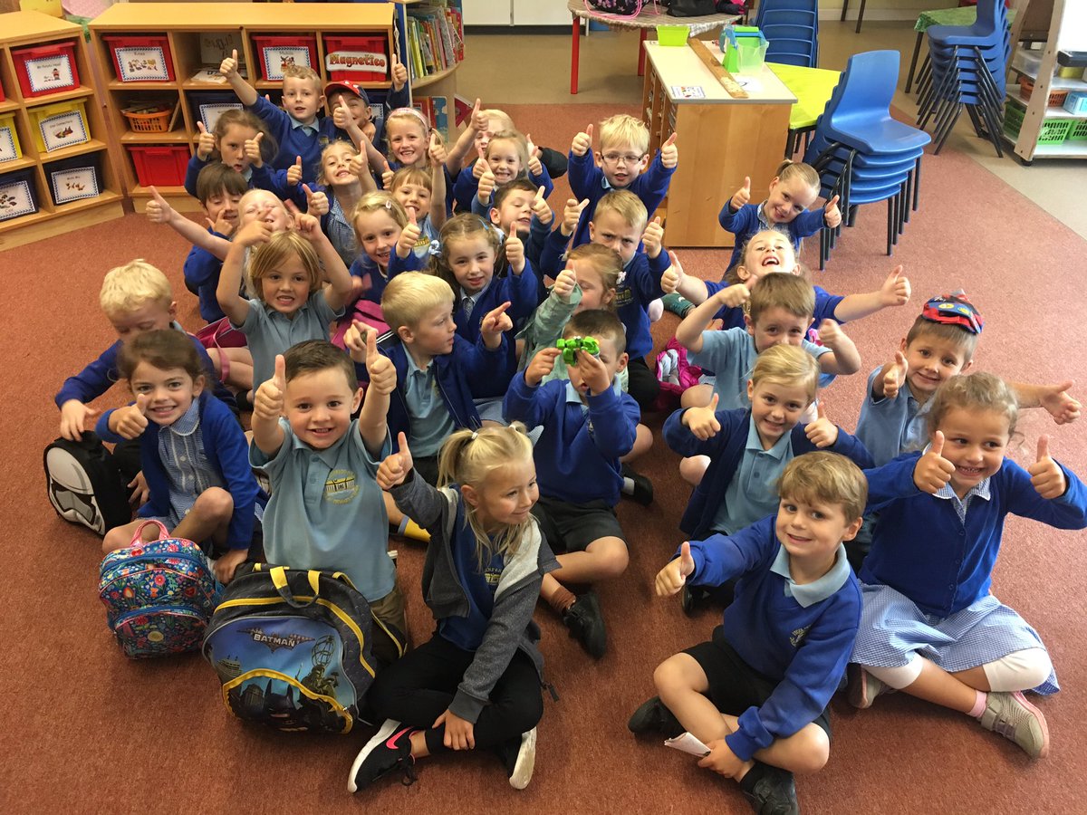 DolauSchool's tweet photo. Reception are ready for their trip to Cefn Mably Farm! #foundationphasefun #endofterm https://t.co/dhWgdcS2kn