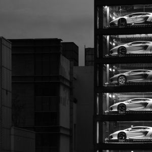 TimLarcos's tweet photo. Chocolate vending machines are dated. Try Singapore’s new 15-Story Supercar Vending Machine via https://t.co/b09uiHCgER https://t.co/7JYahv4SgV