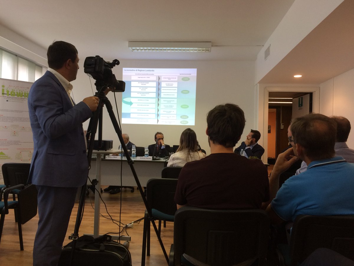Progetto_ITown's tweet photo. Final conference in #Milano @assistal @BuildUpSkillsIT I-town project partners are presenting project results and outcomes @ZoeWildiers https://t.co/dm52StUUKe