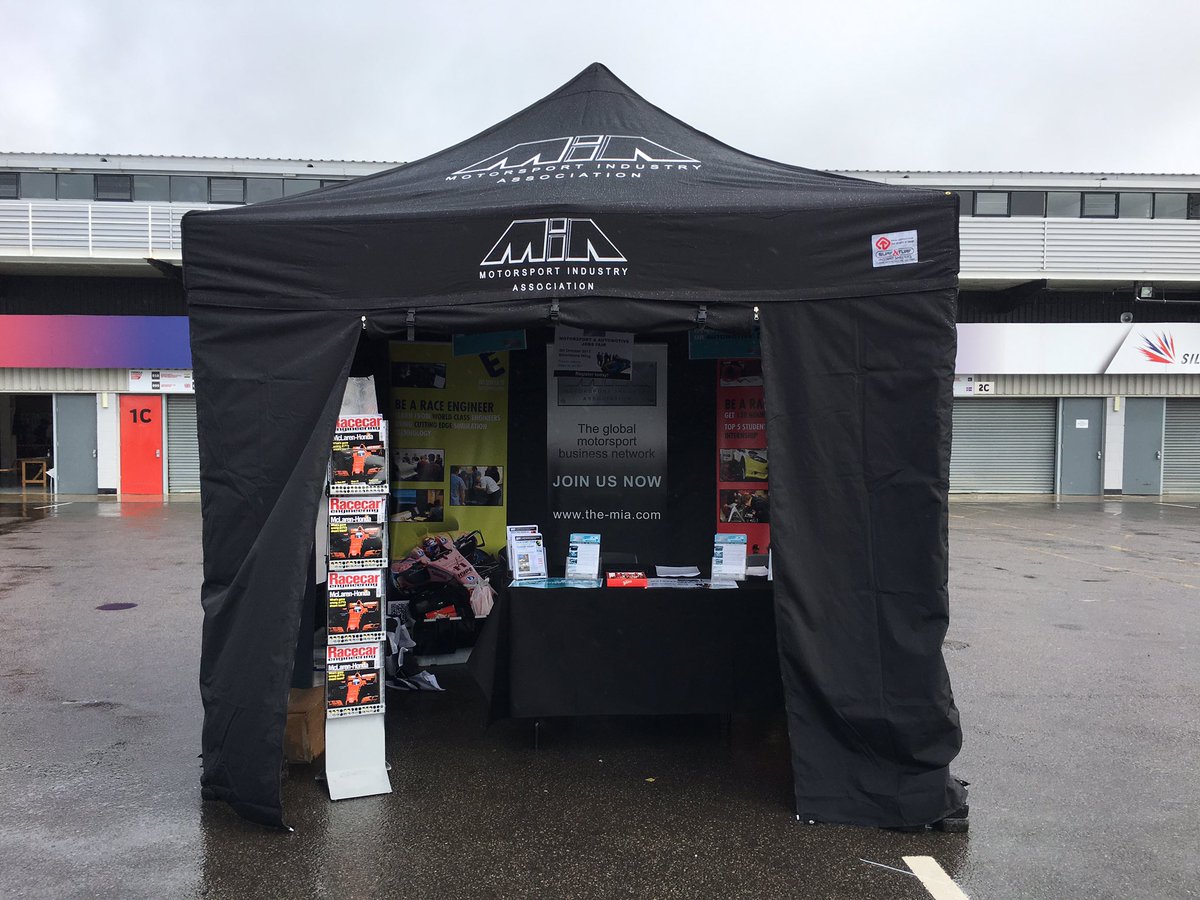 MIAmotorsport's tweet image. We're all set up for #FS2017. Come and see us to discuss our upcoming #SORM #SORE and October #MIAJobsFair we have 🍫 and @RacecarEngineer 😁