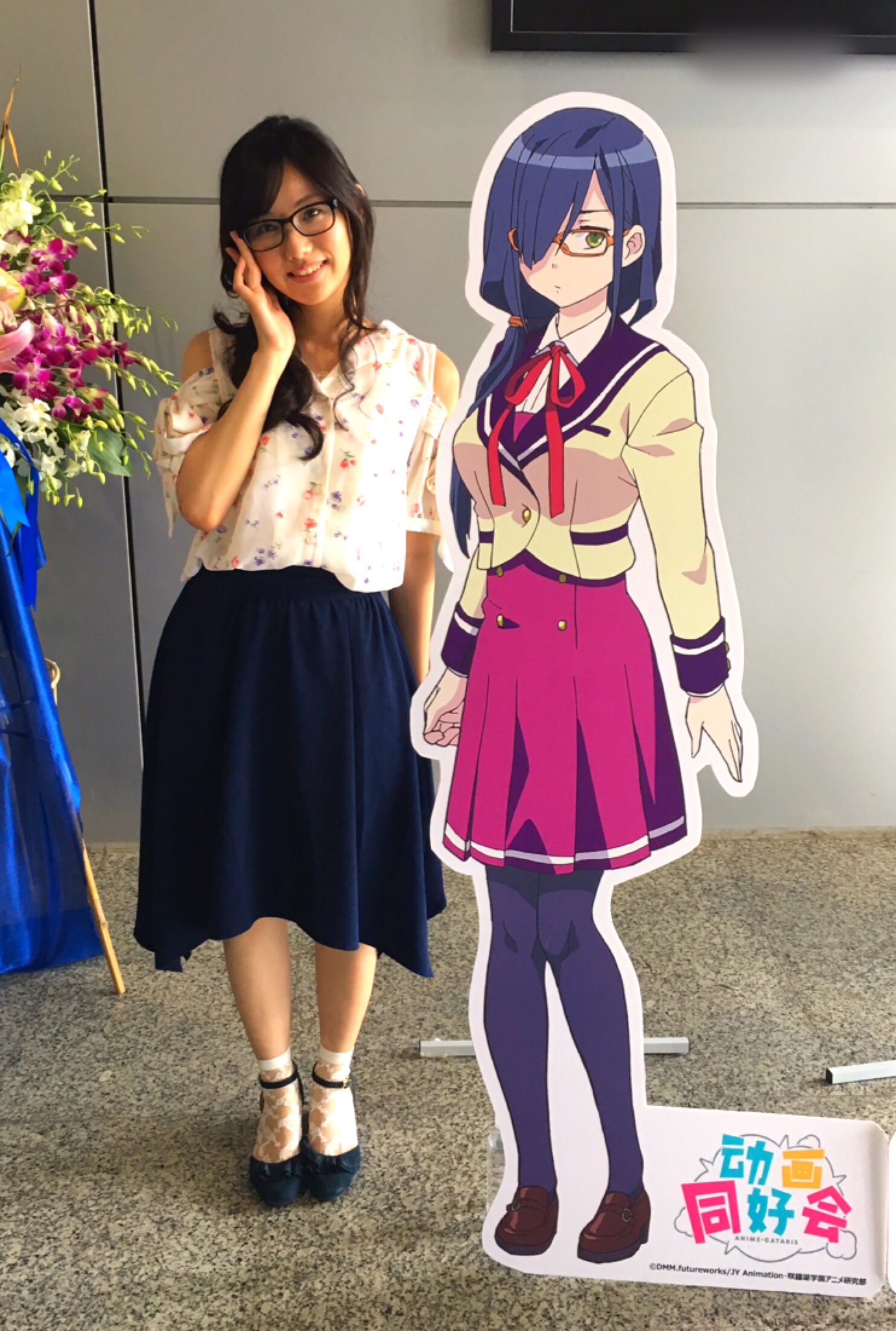 アニメガタリズ 公式 3周年 みこちゃんも二人見つけちゃった メガネガール ワンサイドヘア ﾟ ﾟ ﾉ どちらがみこちゃん 宣伝担当あみ ガタリズ 東城日沙子 高円寺美子 T Co A07tq3dmqy Twitter