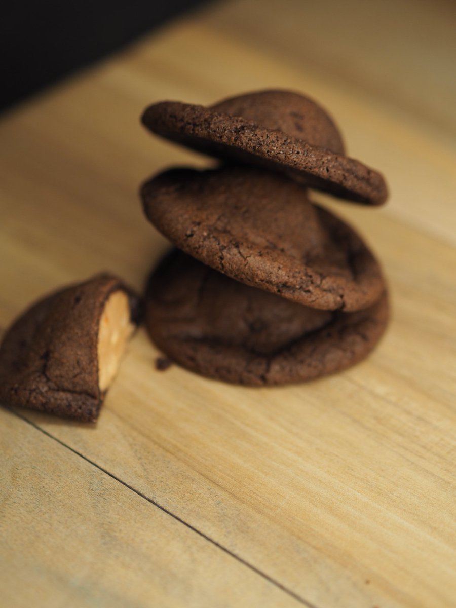 faceplantfoods's tweet photo. Our Chocolate Peanut Butter Cookies on sale at @Glasgow_Canal Festival this Saturday! Don't miss out! #vegan #cookies #alwayssellsout https://t.co/Knz2OwpztW