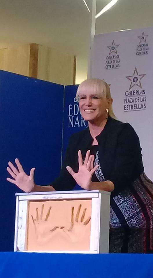 6666taz's tweet photo. #Homenaje  #Huellas #GaleriasPlazadeEstrellas @hugomejuto  @valerialynch @eloyhm  #Vienes 21 #julio2017    @TMetropolitanMx 
#AleMostra https://t.co/ZL885r9boo