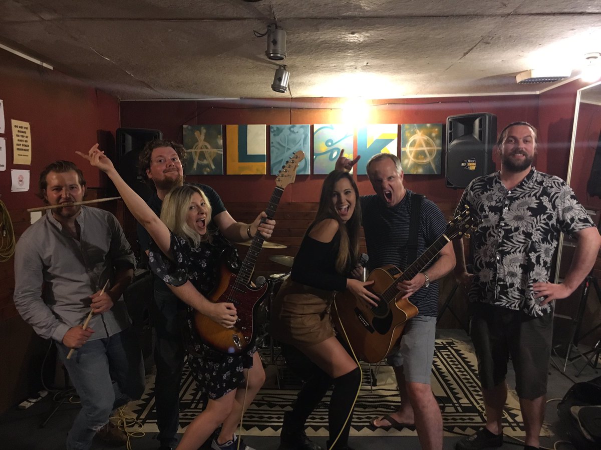 2ToneRedmusic's tweet photo. When all band members are as loony as each other at end of practice! #practicemakesperfect #rehearsals @AlaskaStudios https://t.co/OcMI3V33sf