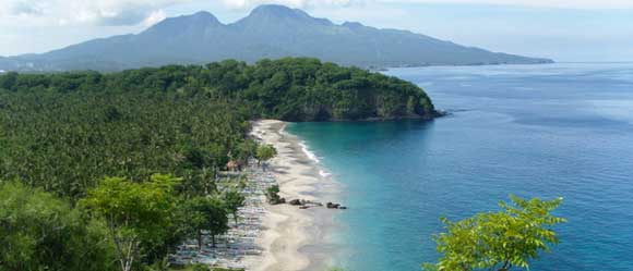Balgamagz_ID's tweet photo. Nikmati liburan di pantai pasir putih di bali virgin beach perasi karangasem https://t.co/AWgcSBK8NZ #balgamagz #wisatabali https://t.co/eGqjfhPmS1