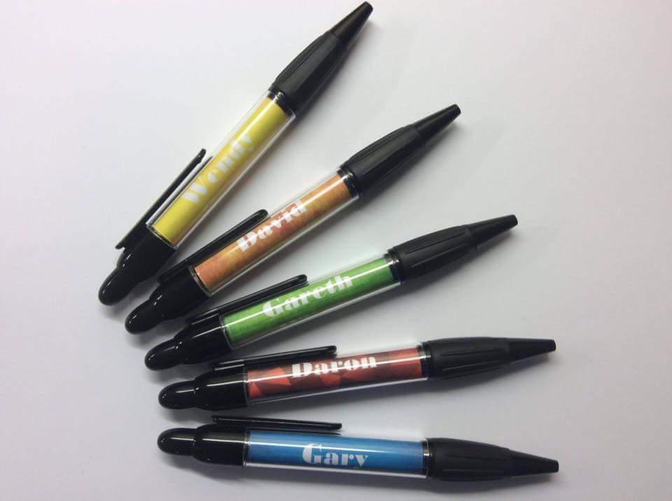 YourOccasions17's tweet photo. **PERFECT FOR TEACHERS!**
Lanyards £3.49
Pens £1.00
#youroccasions #yourstationery #teachersgifts #customisable #endofterm #schoolholidays https://t.co/OBSyUg8gNv