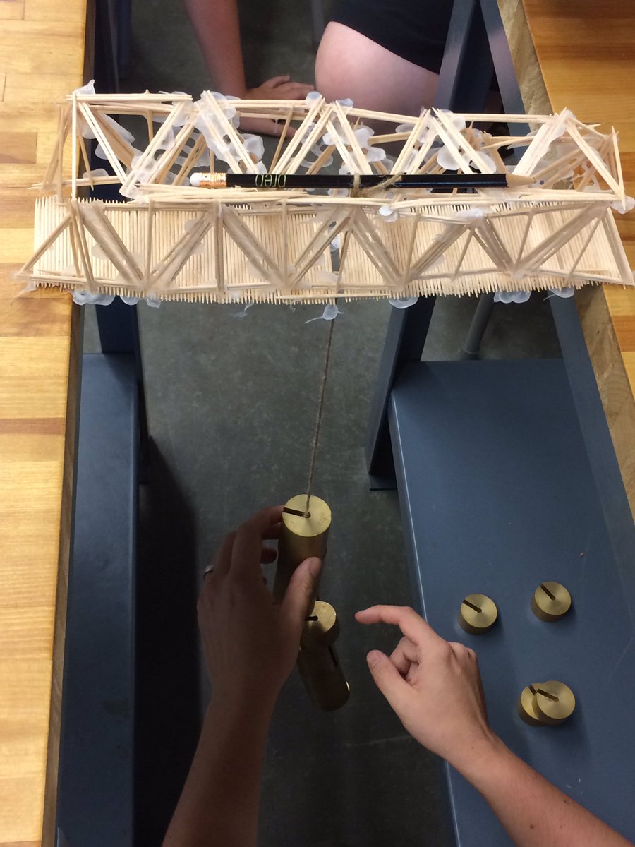 BrothersPrep's tweet photo. Great bridges, holding up to 12.1 lbs! #brothersprep17 https://t.co/0IS1USAUdV