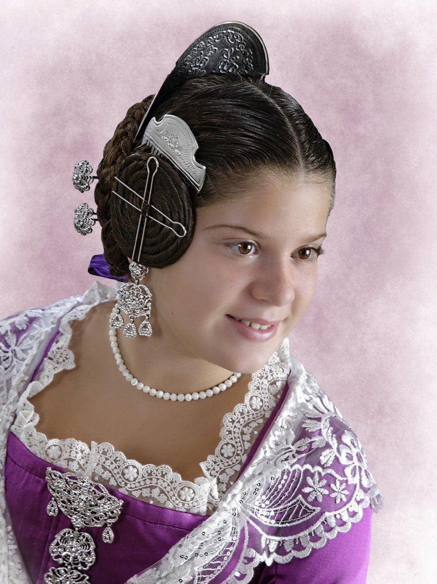 FallaEcuador's tweet image. PRESELECCIÓN 2017 Nuestras  candidatas son  MIREIA BUENAVENTURA NICOLAU y  ARANTXA GONZÁLEZ SÁNCHEZ, FFMF 2017. ¡¡¡¡ MUCHA SUERTE !!!!