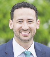 MCC_Alumni's tweet photo. Congrats to former MCC student Yannick Nicome recipient of the 40 Under Forty Award by HBJ! https://t.co/hXnCXfPf0G @yannicknicome @MCC_CT https://t.co/KQtPsNqCwQ