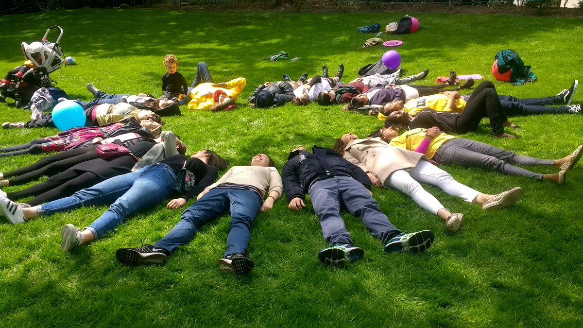 laughteryoga1's tweet photo. Another Stress Busting Feel Good Friday 21st July in London -  Laughter Meditation and Gong Bath Meditation See  https://t.co/aq8MWiCETm https://t.co/lfHFvM53TY