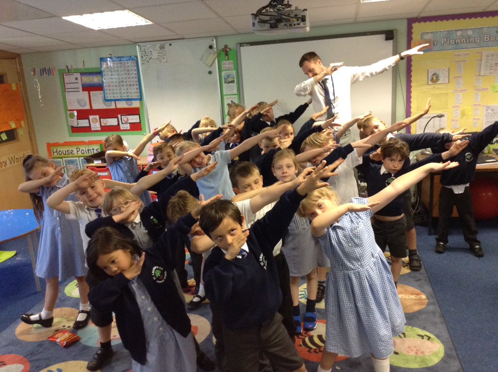 standrewsce's tweet photo. Final ever dab from 1L! #classoftheyear 🏅☺️ https://t.co/YnDnY16jRv