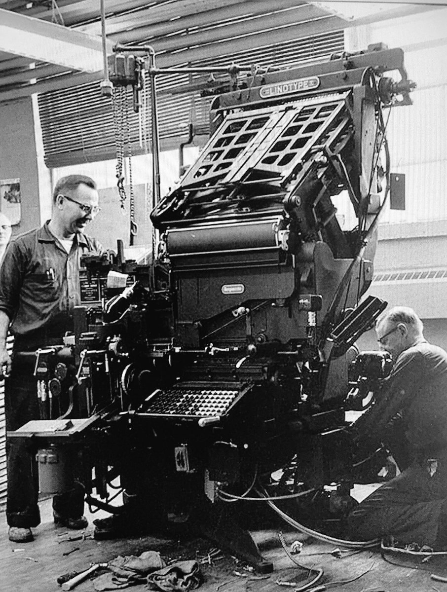 _thats_pat's tweet photo. Type-nerds: Found this cool shot in the @LancasterOnline photo archives of our old @Linotype_com machines #typography #hottype #typesetting https://t.co/F5gKKRqNjE
