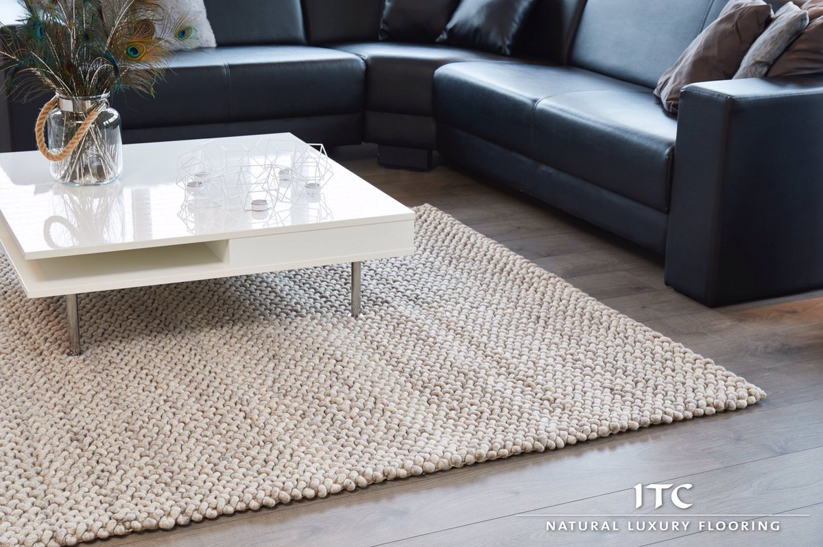 ITC_natfloor's tweet photo. A winner in any setting: LISBOA #50%wool #50%viscose #handwoven #interiordesign #itcnaturalluxuryflooring #on-trend https://t.co/rZcjtwBQEP