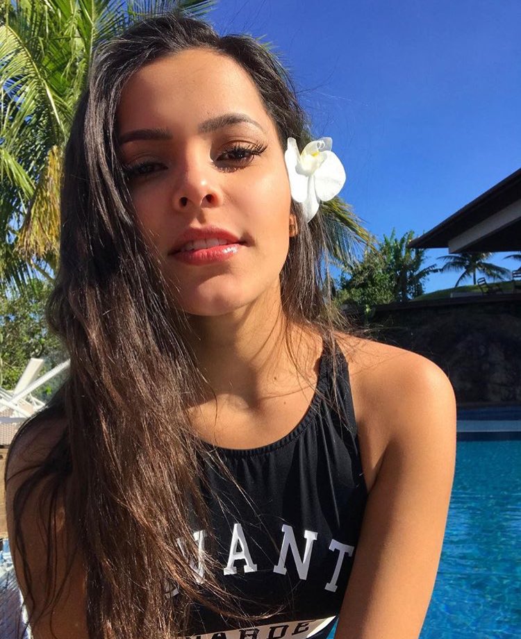 emillybbb175's tweet photo. Um mulherão desse bicho! ❤️
@emillyaraujoof #emillyaraujo #BBB17 https://t.co/vnqJNUhpd5