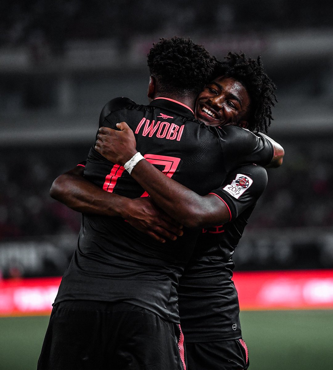 TheArsenalLens's tweet photo. #ArsenalInShanghai https://t.co/dtIlPPEipL