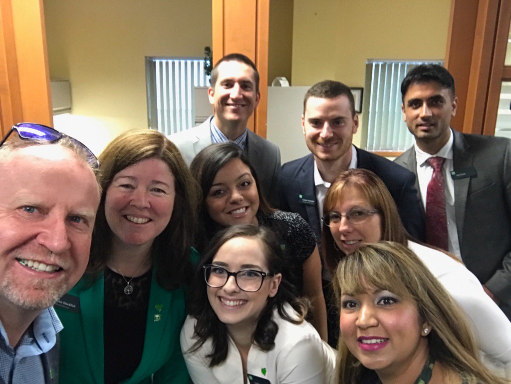 AndrewP_YNWA's tweet photo. What an excellent visit to Barrie Bayfield. Busy branch, great people, very good service. Thanks @LisaStockfish ✅ https://t.co/5qPlsJkPKI