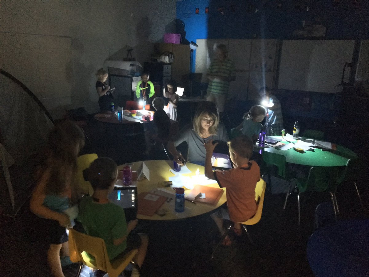 docwat2009's tweet photo. The STEM-R grant is helping everyone be more capable, curious, caring & confident. Amazing student & adult learning! #STEMr @ParkwaySchools https://t.co/NszsPqEz6H