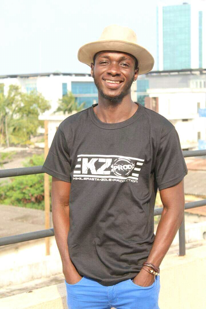 ZikDePartout's tweet photo. Du Nouveau
Artiste : Athiass Lamouziki
Titre Ready
Let's go 👉🏿https://t.co/jgAmmJ1R8y
#KZPROD #ArsevaliaGroup #READY https://t.co/UChWLxxVCR