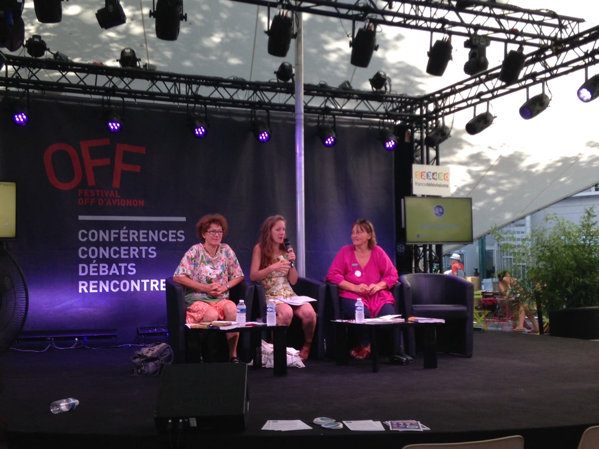 deborahn_c's tweet photo. @avignonleoff débat égalité Femmes Hommes #avignon #off #debat #égalité #théâtre https://t.co/ZbU01SMt0s