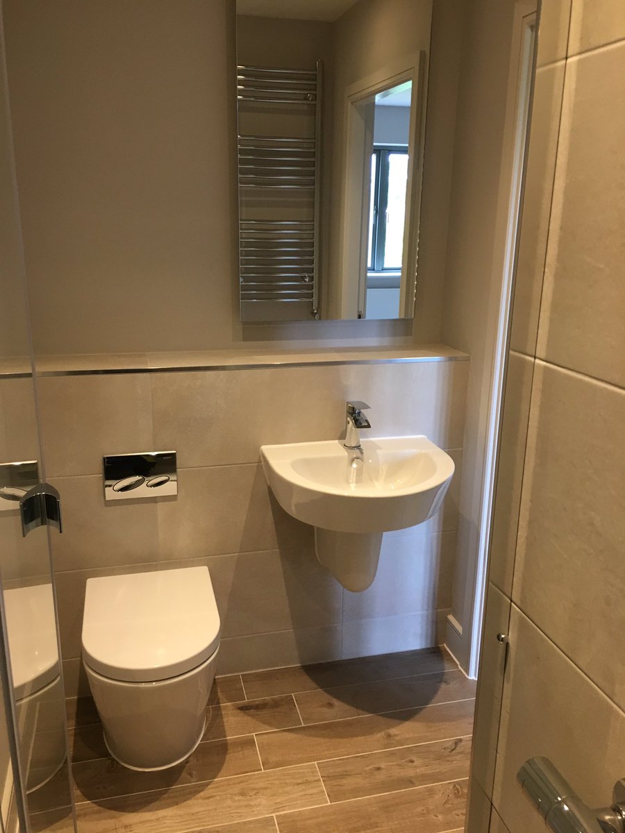JRDDesign_build's tweet photo. #beestonfields #ensuite @Savills https://t.co/FLCZX6j1ui