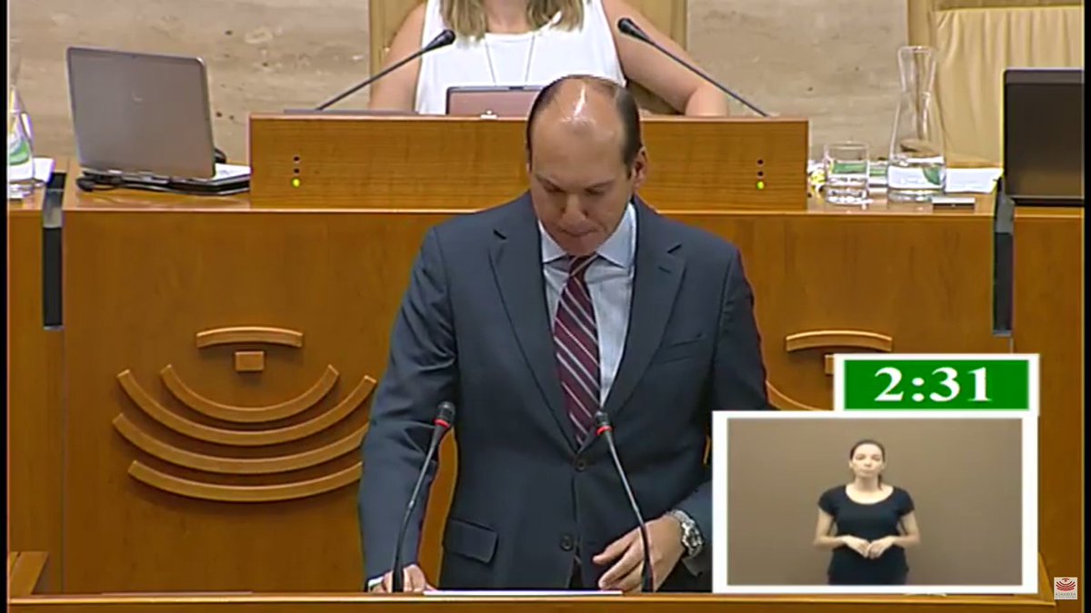 GPPopularExt's tweet photo. .@LAHCarron: Quien está ayudando a cuadrar las cuentas de la Junta es el Gobierno de Rajoy y del Partido Popular. #Pleno55 https://t.co/QJIFsqrSiO
