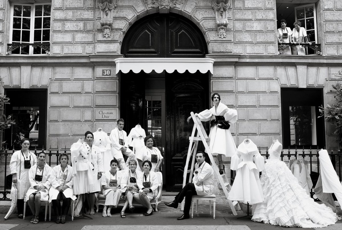 Yarduna_English's tweet photo. The Legend of Dior
Over 300 models by all Dior designers are on display, as well as historic photos.
READ MORE: https://t.co/GhwRTRxkW1
#art https://t.co/s5xc6fc6zb