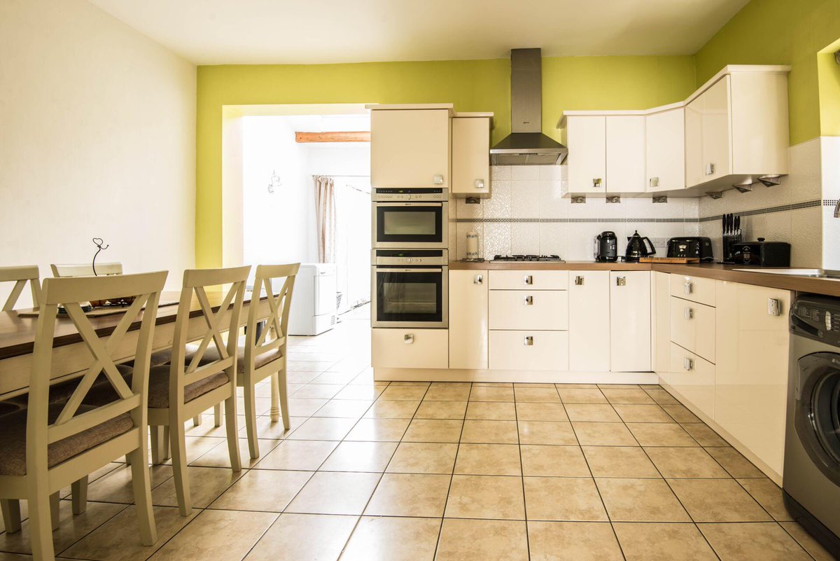 nswproperties's tweet photo. 🏡✂️💰Trimming Thursday 💰✂️🏡
Grab yourself a BARGAIN with our cut prices today 🤑
Call now on 01695 581260 to arrange a viewing!!! 🏠🔑👨‍👩‍👧‍👦📞👈🏽 https://t.co/Zn17obSCuh